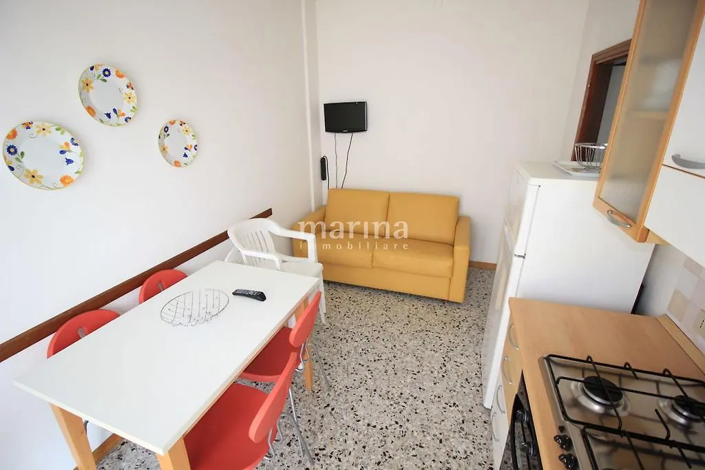 Bardini Apartamento Lido di Jesolo 0*,  Italia